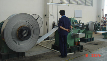 冷軋不銹鋼卷帶哪家強？鑫發(fā)17年老牌子當仁不讓